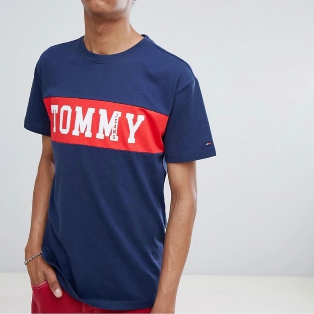 Tommy Hilfiger logo tee shirt